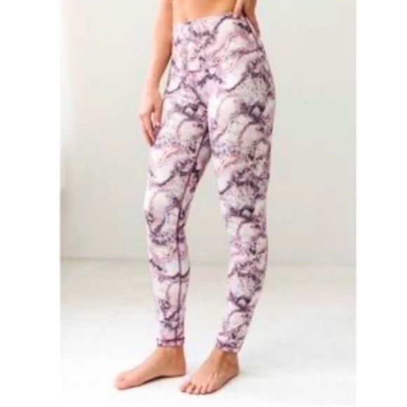 Define Your Inspiration Python Watercolor Print High Rise Yoga Leggings Size M - Picture 1 of 10
